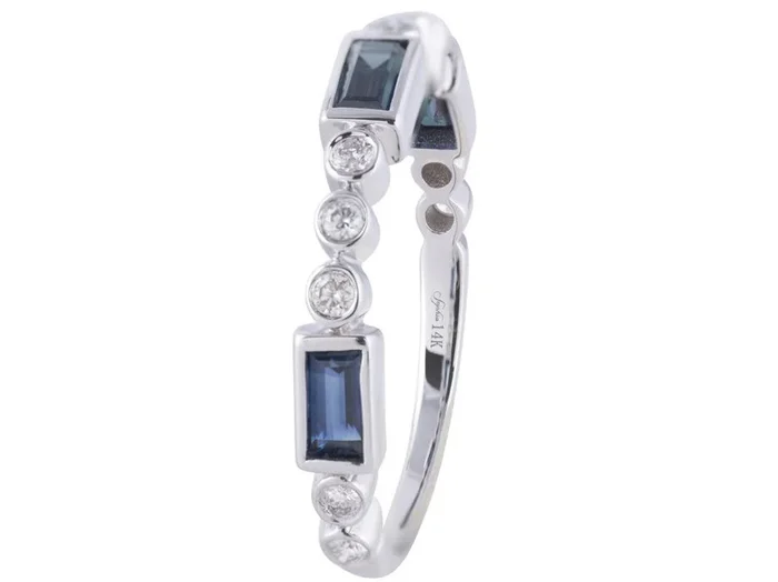 0.15ctw Diamond and Sapphire Ring