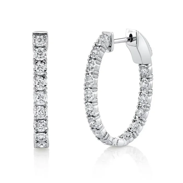 0.90ctw Diamond Oval Hoop Earring
