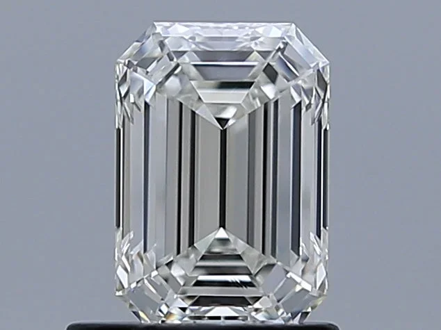 0.92 Carat Emerald Natural Diamond