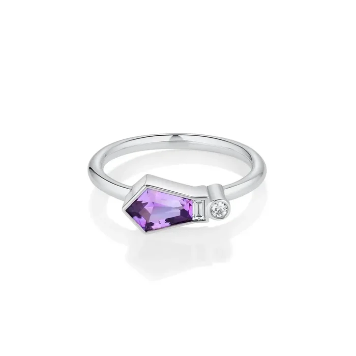 0.97ct Sapphire and Diamond Linear Band