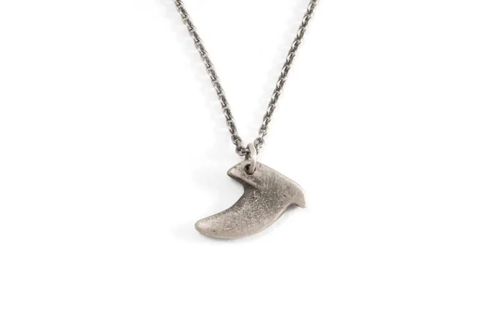 #057 – Necklace Fin