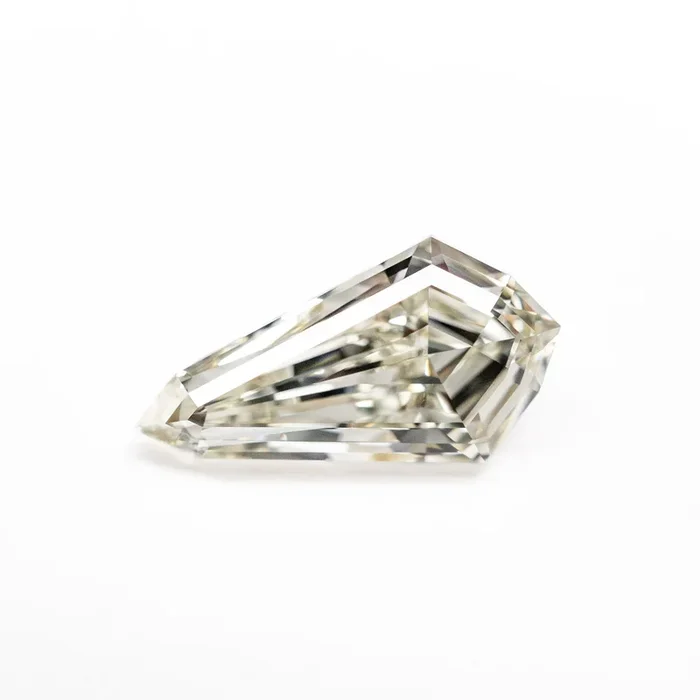 1.00ct 10.15×5.36×3.05mm VVS1 L Shield Step Cut 25957-02