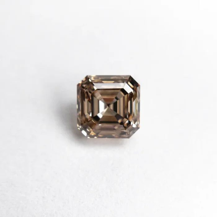 1.00ct 5.30×5.29×3.65mm VS2 C4 Cut Corner Square Step Cut 20705-34
