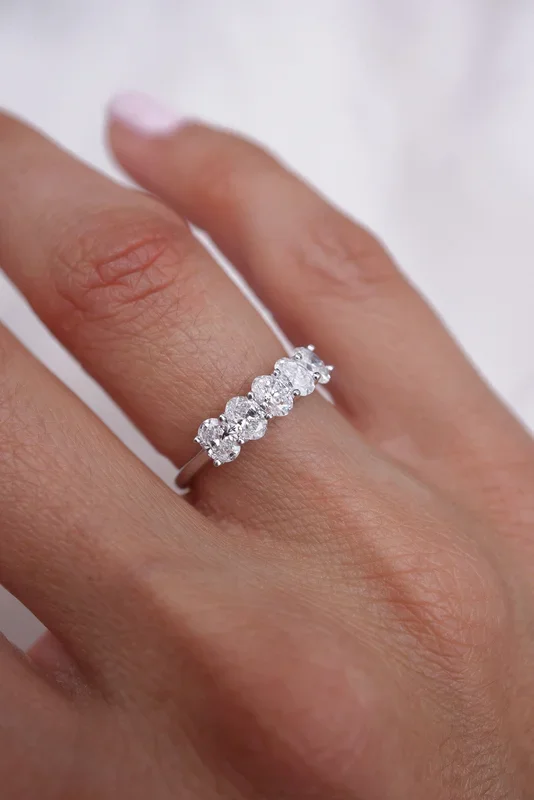 1.00ct Natural 5 Oval Diamond Band