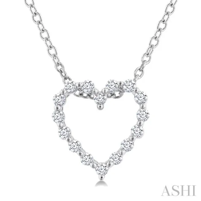 1/10 Ctw Heart Shape Round Cut Diamond Pendant With Chain in Sterling Silver