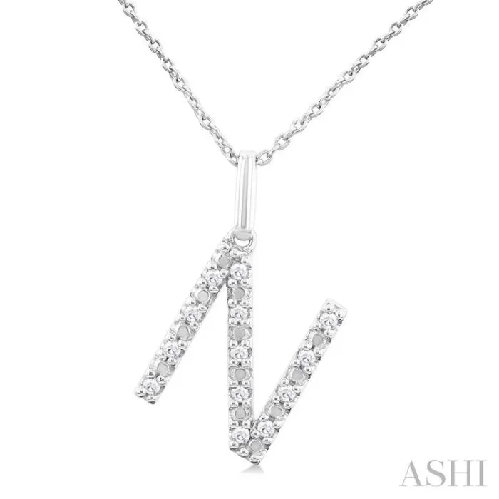 1/10 Ctw Initial ‘N’ Round Cut Diamond Fashion Pendant With Chain in Sterling Silver