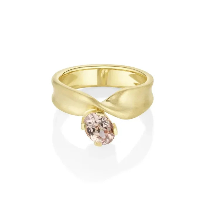 1.18ct Peach Sapphire Twist Ring