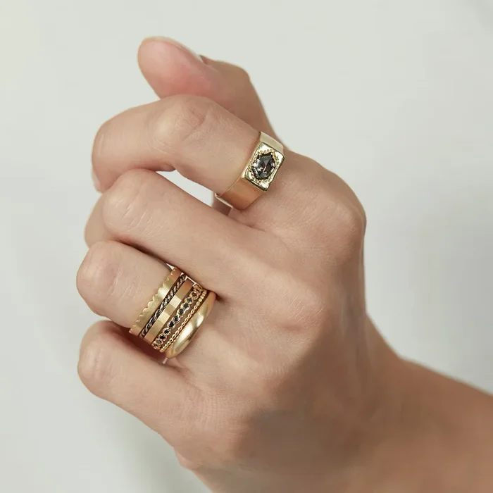 1.26 Carat One-of-a-Kind Rose Cut Salt and Pepper Diamond Signet Ring | DR172-OOAK