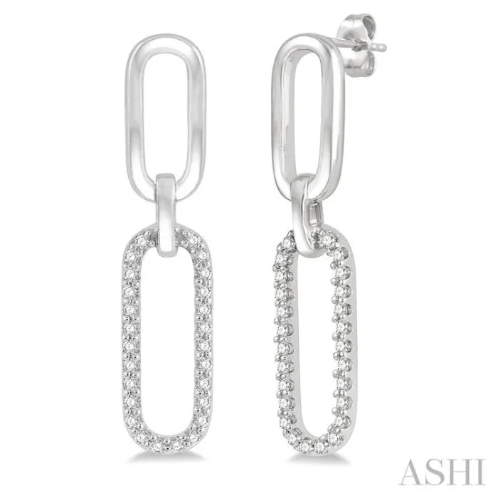 1/6 Ctw Round Cut Diamond Paperclip Earring in 14K White Gold