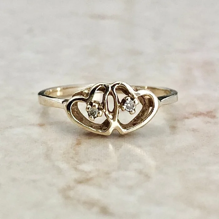 10 Karat Yellow Gold Toi & Moi Diamond Heart Ring