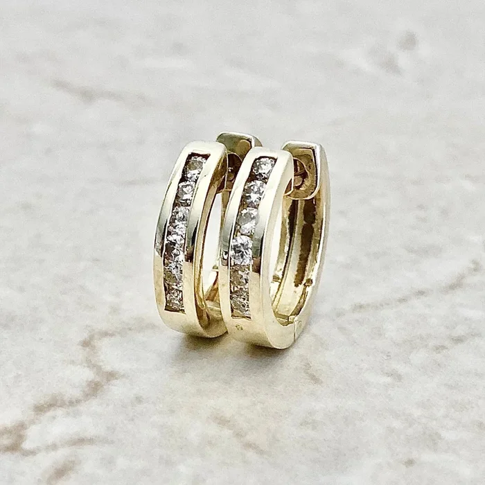 14 Karat Yellow Gold 0.40 Carat Diamond Huggie Hoop Earrings