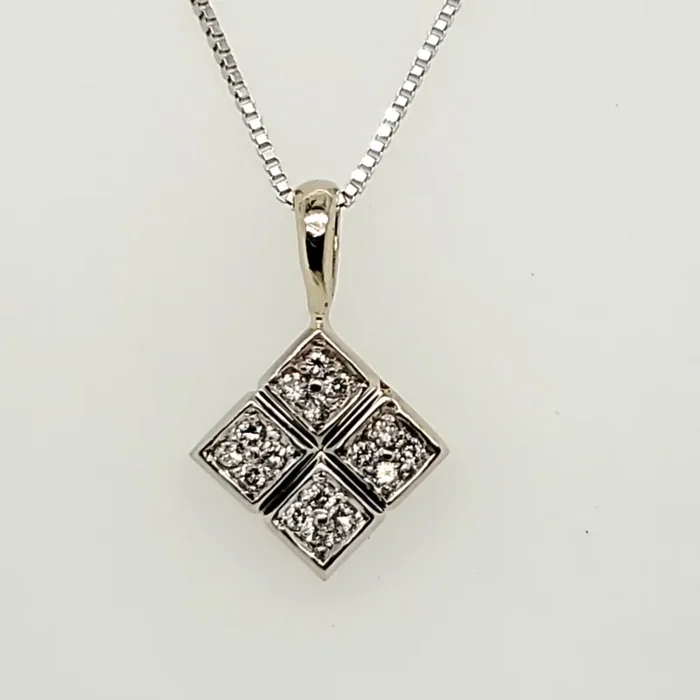 14kt White gold and Diamond Pendant