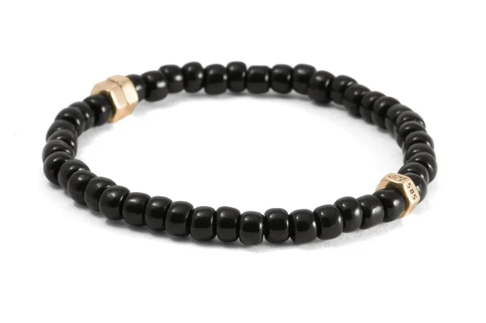 #166 – Men’s beaded Nut bracelet black – GOLD