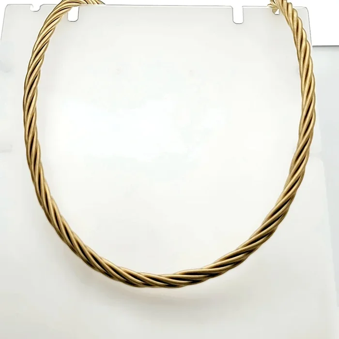 18″” 14Kt Yellow Gold Twisted Design Gold Necklace