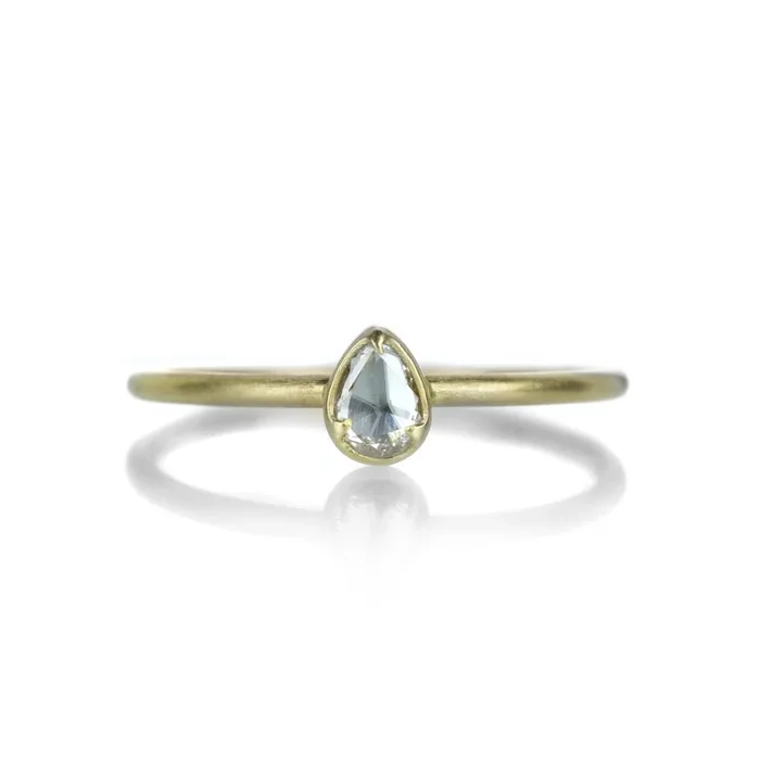 18k Pear Shaped Diamond Ring