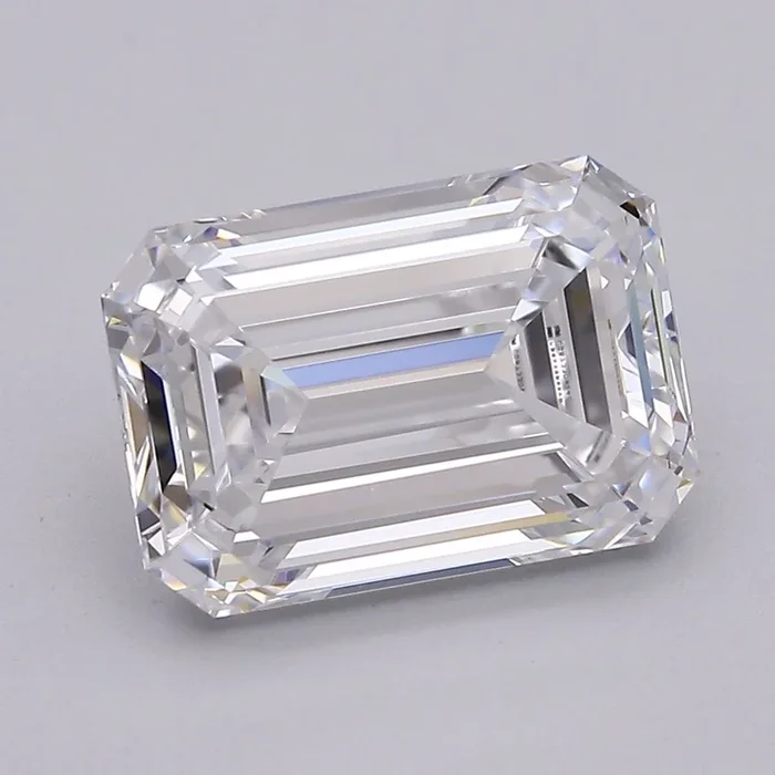 2.0 Carat Emerald lab Diamond