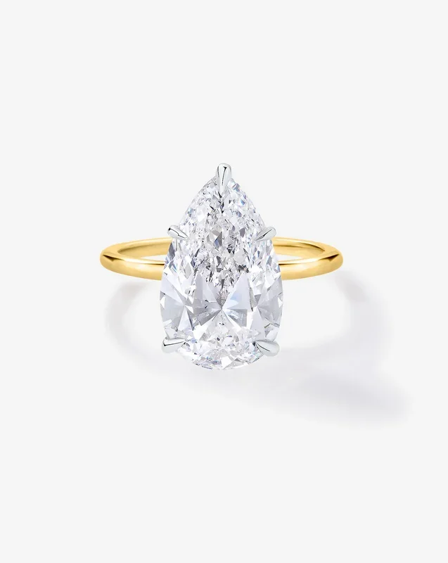 3.01 Pear Natural Diamond in Whisper Thin®