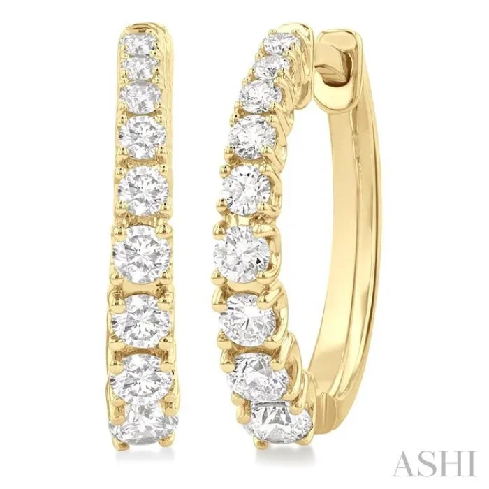 3/4 Ctw Graduated Round Cut Diamond Fashion Hoop Earrings in 14K Yellow Gold