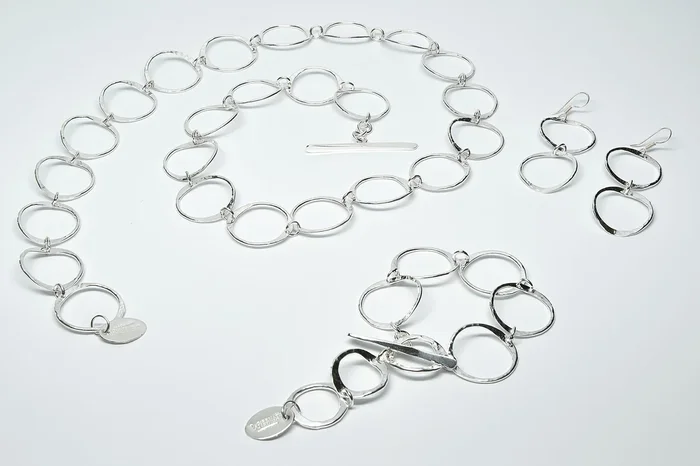 30″ Pounded Sterling Silver Loop Necklace