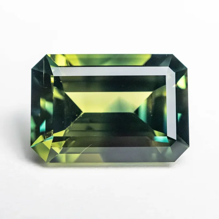 4.93ct 11.37×7.89×5.34mm Cut Corner Rectangle Step Cut Sapphire 25114-01