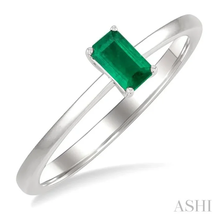 5×3 MM Octagon shape Emerald Precious Solitaire Ring in 14K White Gold