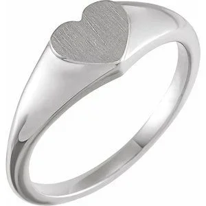 6 mm Heart Signet Ring Tapered Shoulders