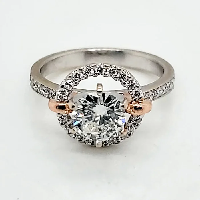 .77 Carat Round Diamond Engagement ring in White and Rose Gold