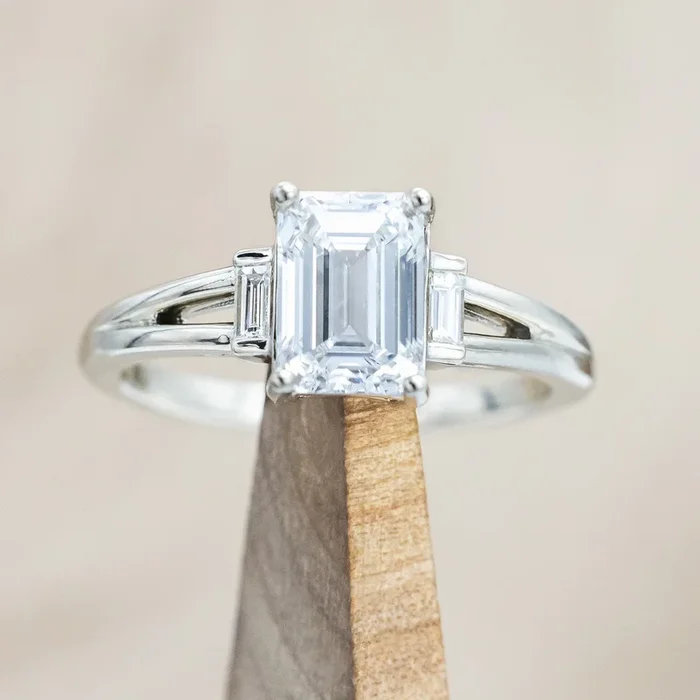 “CORELLA” – ACCENTED STYLE ENGAGEMENT RING WITH DIAMOND ACCENTS – MOUNTING ONLY – SELECT YOUR OWN STONE