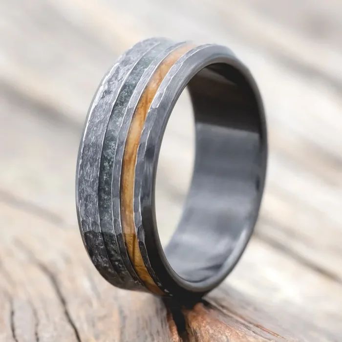 “COSMO” – WHISKEY BARREL OAK & MOSS AGATE WEDDING RING FEATURING A HAMMERED FINISH