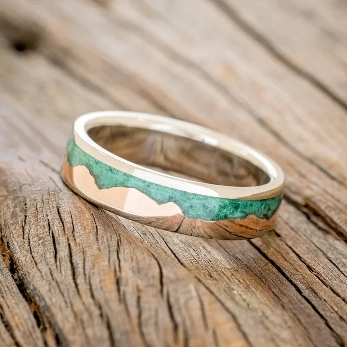 “HELIOS” – MALACHITE & 14K GOLD MOUNTAIN RANGE WEDDING BAND