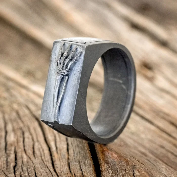 “HEMLOCK” – CUSTOM EMBOSSED SILVER POISON RING WITH A DARKNESS TREATMENT FINISH