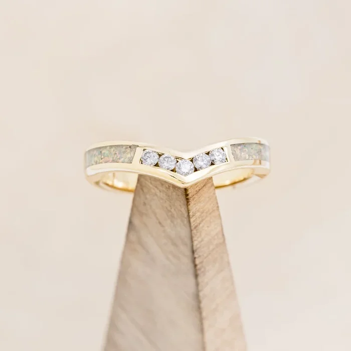 “KIDA” – V-SHAPED STACKING BAND WITH DIAMONDS & FIRE & ICE OPAL INLAYS