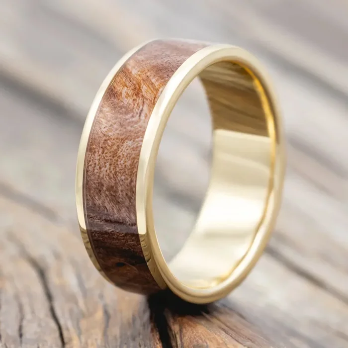 “RAINIER” – DARK MAPLE WOOD WEDDING RING – 14K YELLOW GOLD – SIZE 10