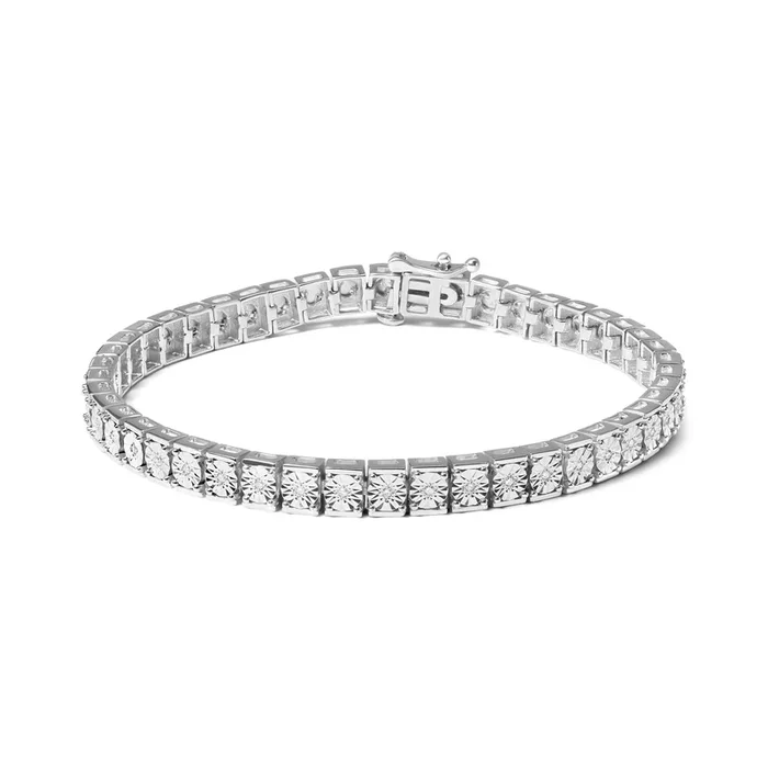 .925 Sterling Silver 1/10 Cttw Diamond 7.25″ Link Bracelet (I-J Color, I2-I3 Clarity)