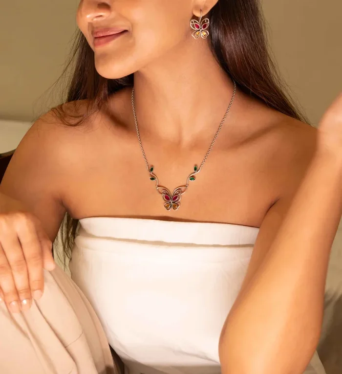 Adya Titli Aur Patti Necklace Set