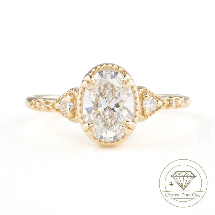 Agatha Oval Diamond Ring