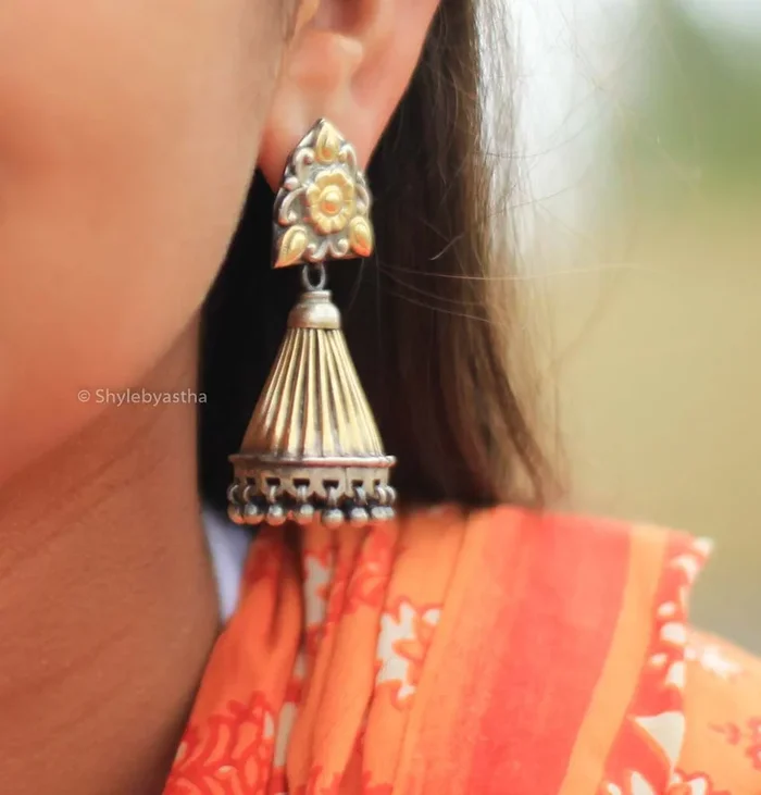Anvaya Dual Tone Conical Jaipuri Jhumka