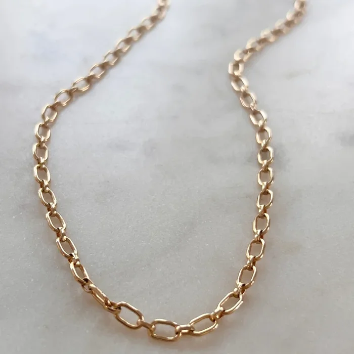 Babe Necklace