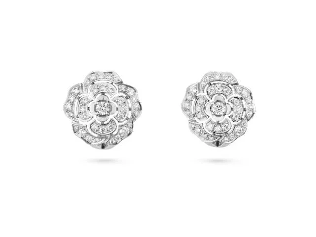 Bouton de Camélia earrings