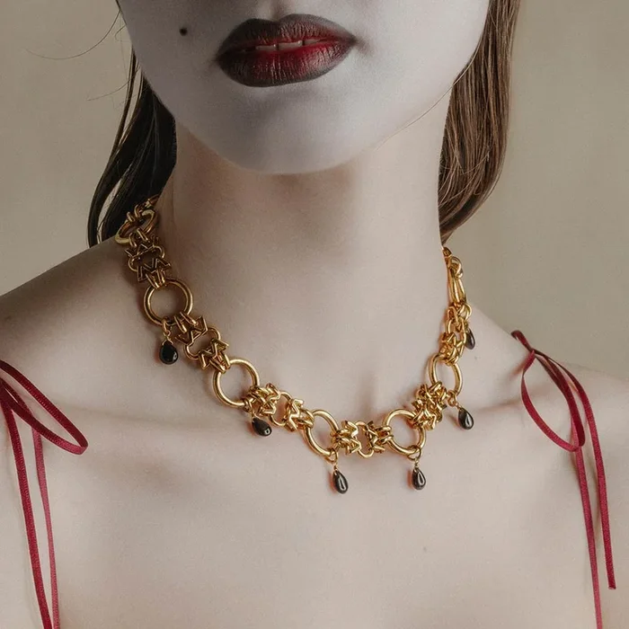 CELIA. Black Agate Droplet Chain Collar – Gold