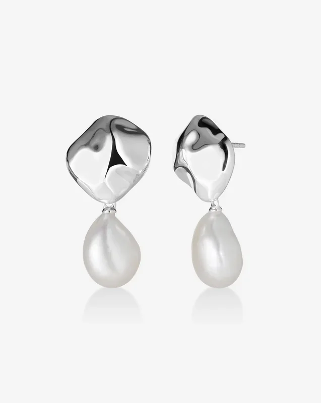 Coco Pearl Drop Earrings
