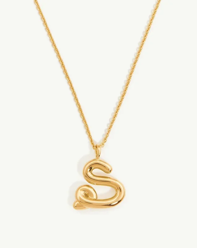 Curly Molten Initial Pendant Necklace – Initial S | 18k Gold Vermeil