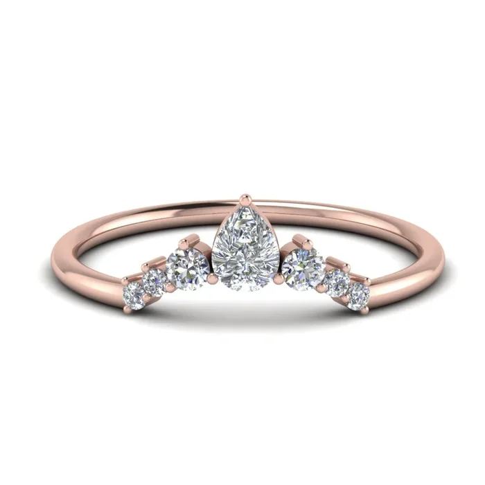 Curved Graduated Pear Diamond Band