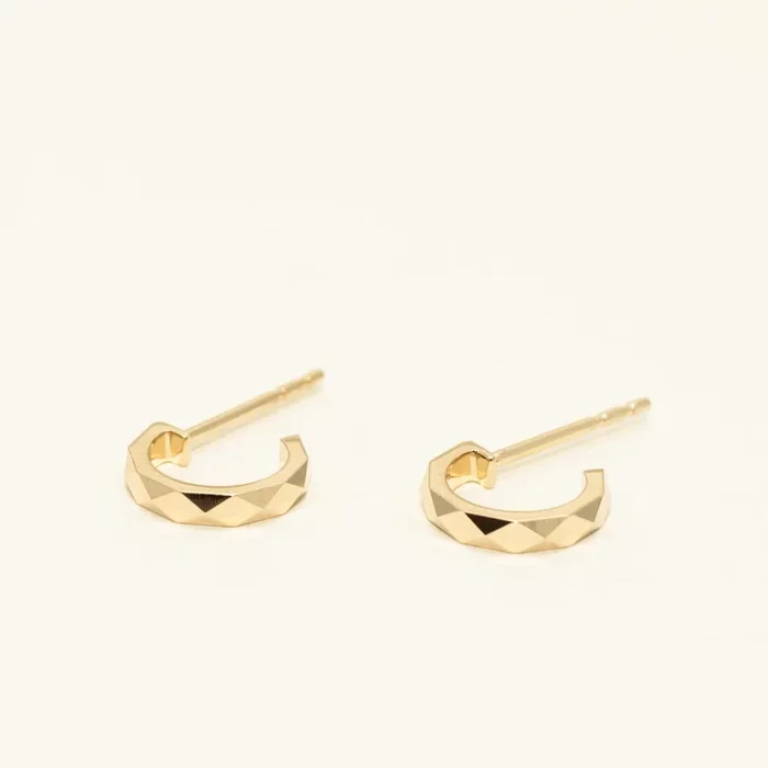 Diamond Cut Hoop Earrings in 14kt Yellow Gold (10mm)