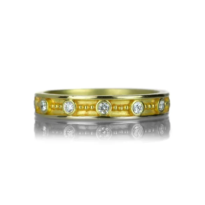 Dozen Diamond 18k Ring