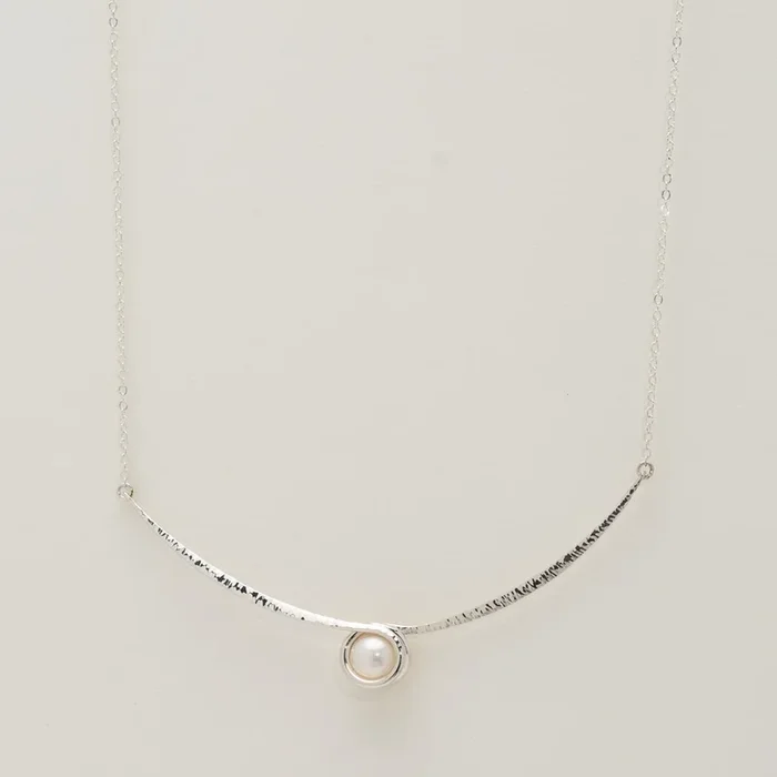E.L. Designs Cultured Freshwater Pearl Phoenix Necklace in Sterling Silver