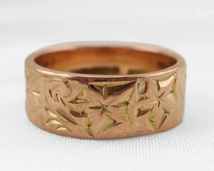 Edwardian Engraved Gold Band