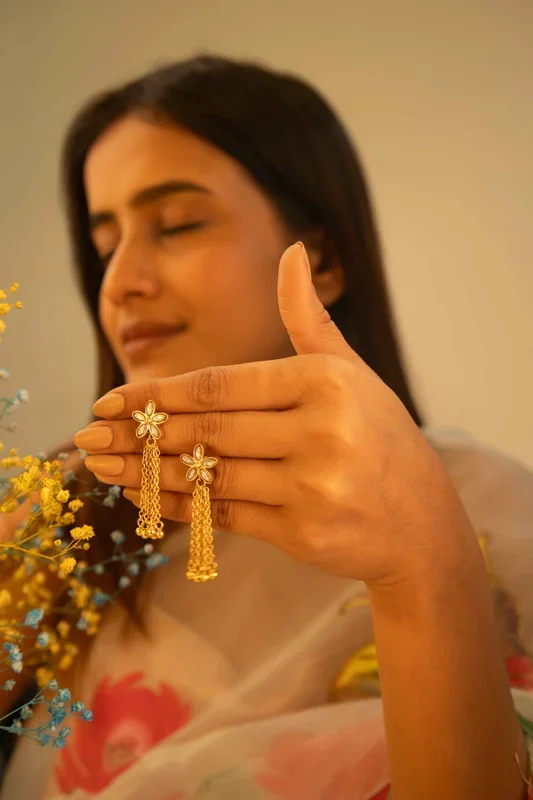 Essence Kundan Flower Chain Drop Gold Plated Earring
