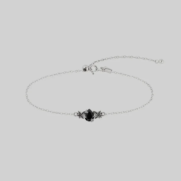 FERONIA. Secret Garden Black Onyx Bracelet – Silver