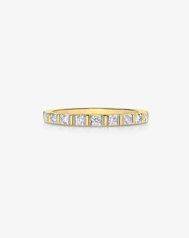 Fluted Diamond Ring